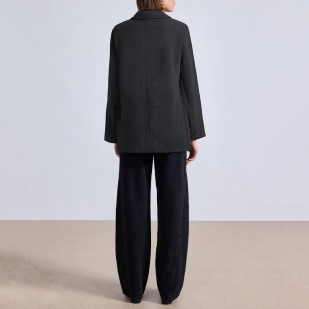 Elegant V-neck black pleated women's suit jacket